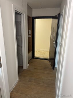 Nový 2 Izbový byt s balkónom 50m2 - V. V. Majakovského - 8