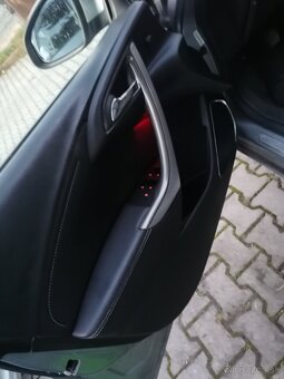 Opel astra sport tourer - 8