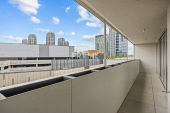 EXKLUZÍVNY MEZONETOVÝ 4i byt ( 103 m2 ), NADSTAVBA, KLÍMA, L - 8