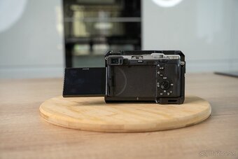 FULLFRAME SONY A7C TOP STAV + KLIETKA - 8