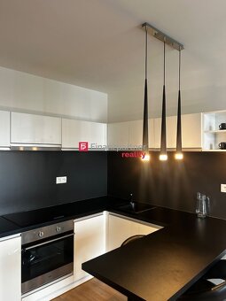 Prenájom 2izb. bytu - Miletičova 60, 2xloggia - 8
