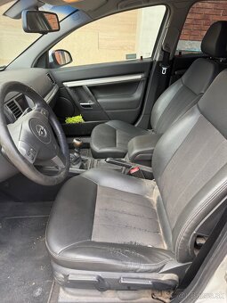 Opel Vectra 1.9 CDTi 16V GTS 110kw - 8