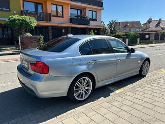BMW Řada 3, 330d xDrive - 8