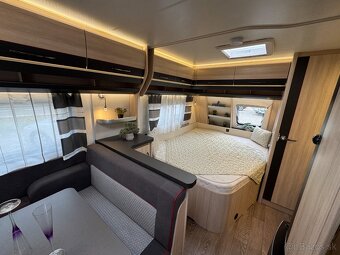 Hobby 560 KMFe De Luxe Edition Markíza, Klíma, Solar, Mover - 8