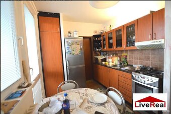 3izb, Korytnická, 74m2, 9.p./12, čiastočná rekonštrukcia, pe - 8