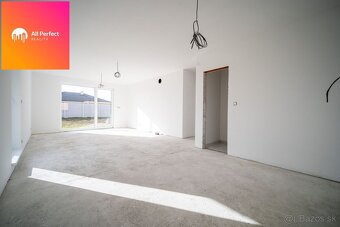 ALL PERFECT|Výnimočný rodinný dom v slepej ulici v Galante n - 8