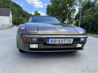 Porsche 944 1983 - 8
