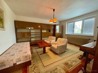 Slnečný RD na krásnom pozemku blízko centra Zlatých Moraviec - 8