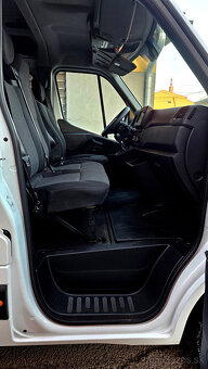 Renault Master 2.3 L3H2 7 miest - 8