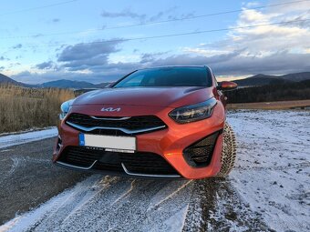 Predám KIA CEED SW GT - Line - 8