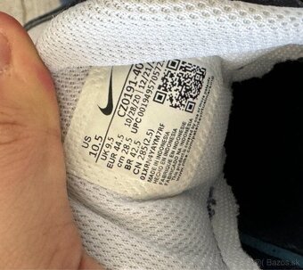 Nike Air Max 95 Michigan - 8