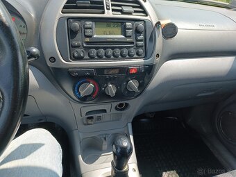 Toyota RAV 4 - 8