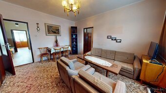 Na predaj rodinný dom v obci Dolný Lopašov s veľkým pozemkom - 8