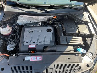 Volkswagen Tiguan - 8