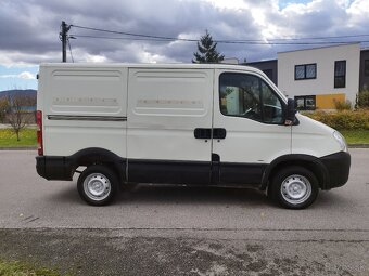 Iveco daily 2.3 hpi A/T - 8
