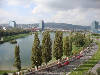 Prenájom pekný, slnečný 2 izb. byt Koloseo, Tomášikova BA - 8