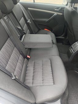 Škoda Octavia 2009 77kw 290 tis km - 8