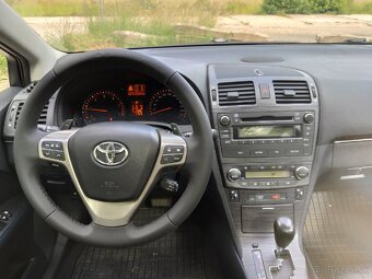 Toyota Avensis 2010, automat - 8