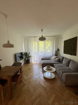 Na predaj pekný 2.5 izb. byt , výmera 58 m2, kompl. rekonšt. - 8
