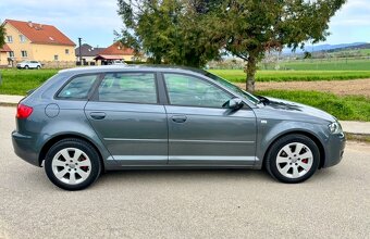 AUDI A3 1.6i AUTOMAT SPORTBACK - 8