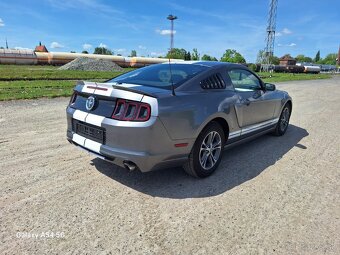 FORD MUSTANG 3.7 PREMIUM 2013 - 8