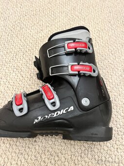 Predám lyze a lyziarky - 8