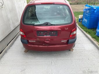 Rozpredam R scenic 1,9 dti 2002 - 8