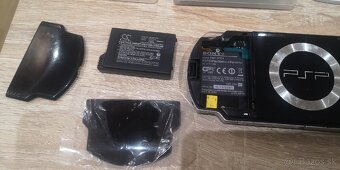 Sony PSP 2004 z novou batériou - 8