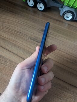 Motorola G8 TOP stav - 8