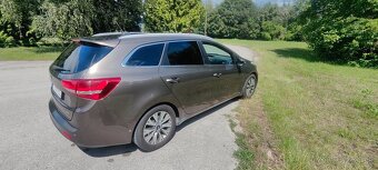 Kia Cee'd SW 1,6 Crdi PLATINUM 100KW r.2016 Diesel - 8