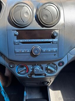 Chevrolet Aveo 1.2 - 8
