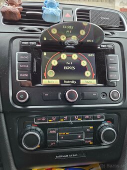 Volkswagen Golf VI - 8