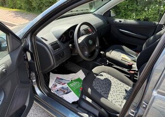 Škoda Fabia 1,2i klima Nová STK serviska benzín manuál 47 kw - 8