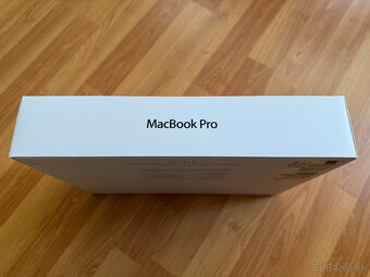 Predam MacBook Pro 13" 8GB RAM, 256GB disk - TOP stav - 8