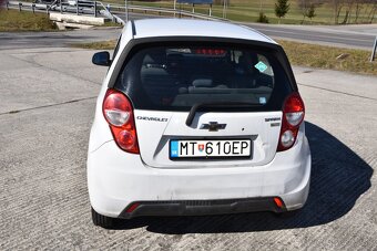 Chevrolet Spark 1,0 - 8
