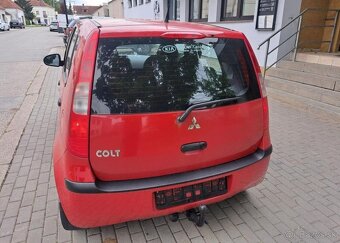 Mitsubishi Colt 1,1 MPI benzín manuál 55 kw - 8