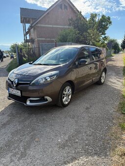 Renault Megane Scenic - 8