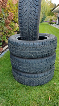 KIA RIO zimné pneumatiky 185/65 R15 dezén 6 mm - 8