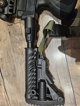 Predám CZ858 tactical - 8