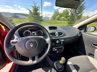 Renault Clio 1.2 - 8