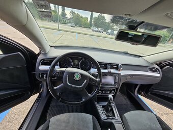 Superb 2.0 TDI CR 4x4 170k Elegance - 8