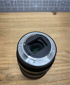Sony E 16-55mm 2.8 G - 8