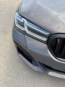BMW 540i xDrive Touring – TOP výbava, záruka do 07/2027 - 8
