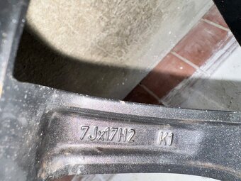 Sada elektróny zn. Borbet+zimnè pneumatiky 215/60 R17 - 8