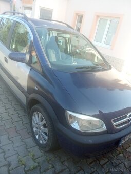 Zafira - 8