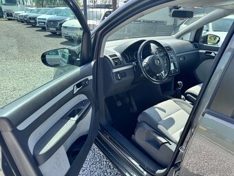 Volkswagen Touran Cross 2,0tdi - 8