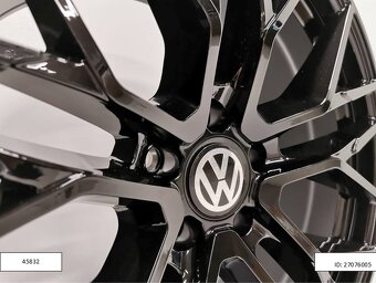 Škoda, Vw Carmani Ludwig alu disky R18 ET45 5X112 8J 1226 - 8