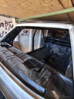 Predám nedokončený projekt ford cortina mk5 - 8