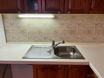 Kuchyňa z masívu so spotrebičmi - 8