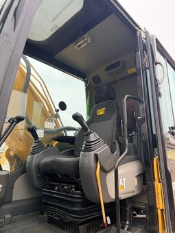 Pásové rýpadlo/bager Caterpillar 329D 30t. - 8